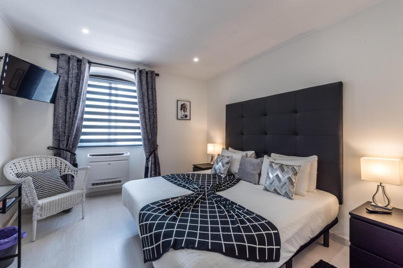 פראגודו Suites @ Portarade מראה חיצוני תמונה
