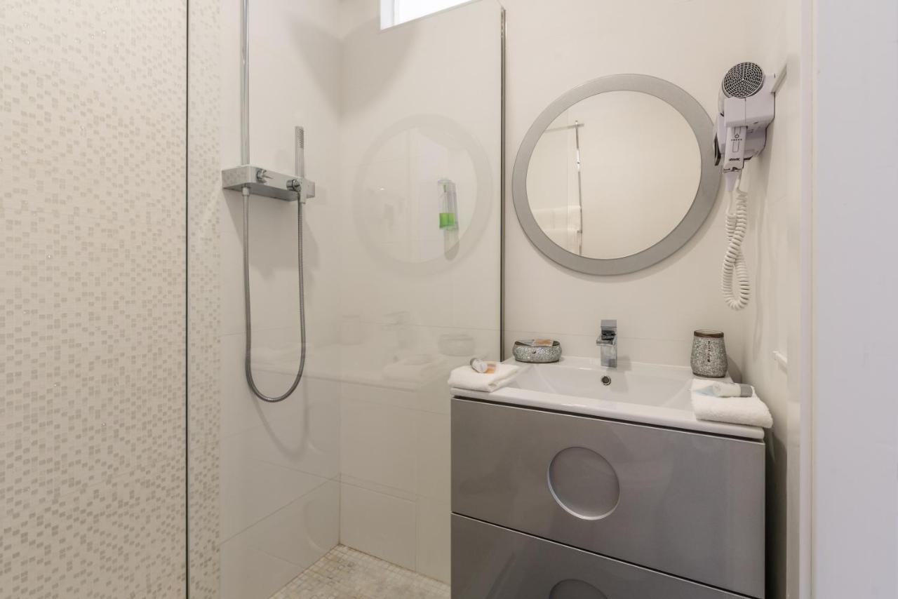 פראגודו Suites @ Portarade מראה חיצוני תמונה