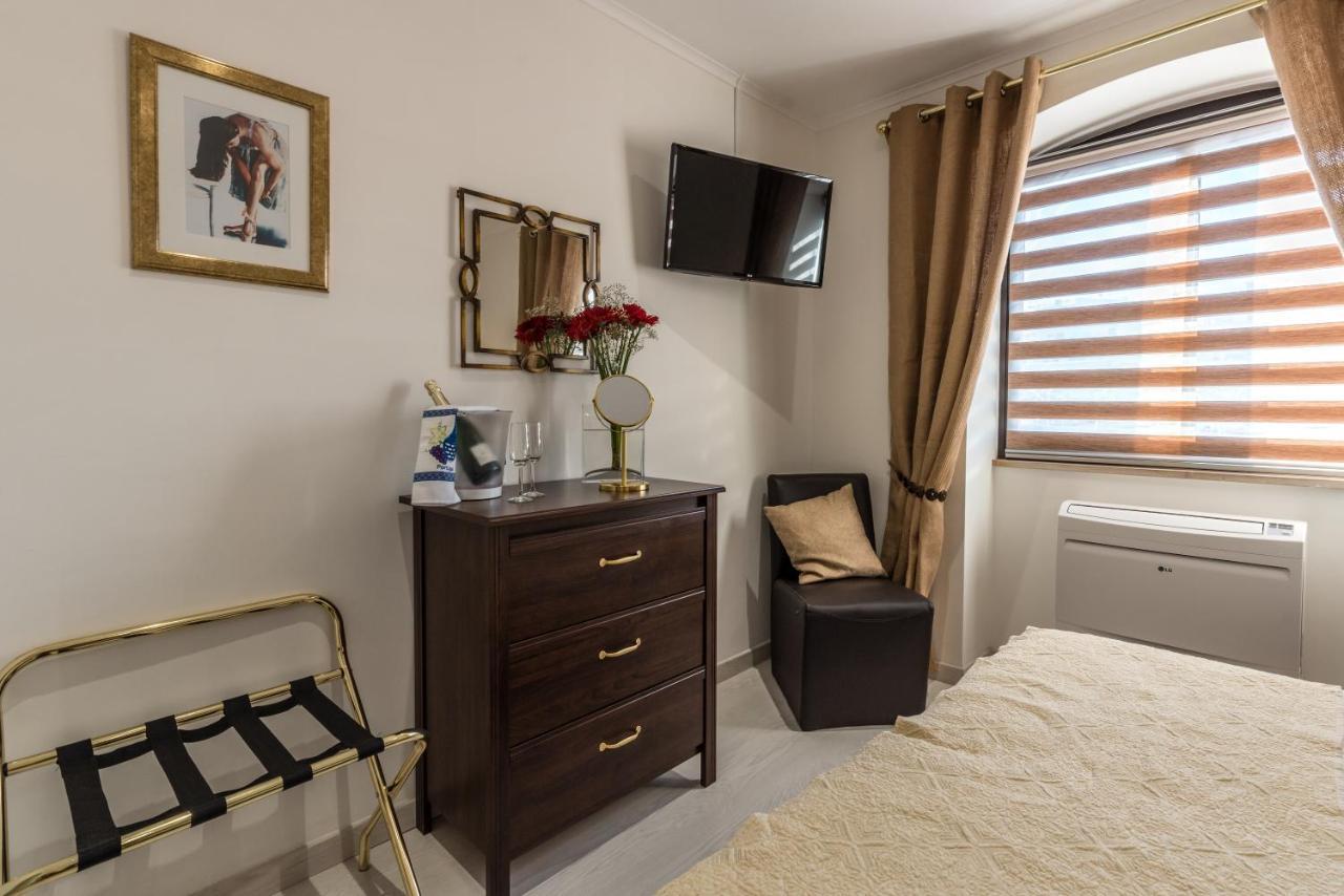 פראגודו Suites @ Portarade מראה חיצוני תמונה