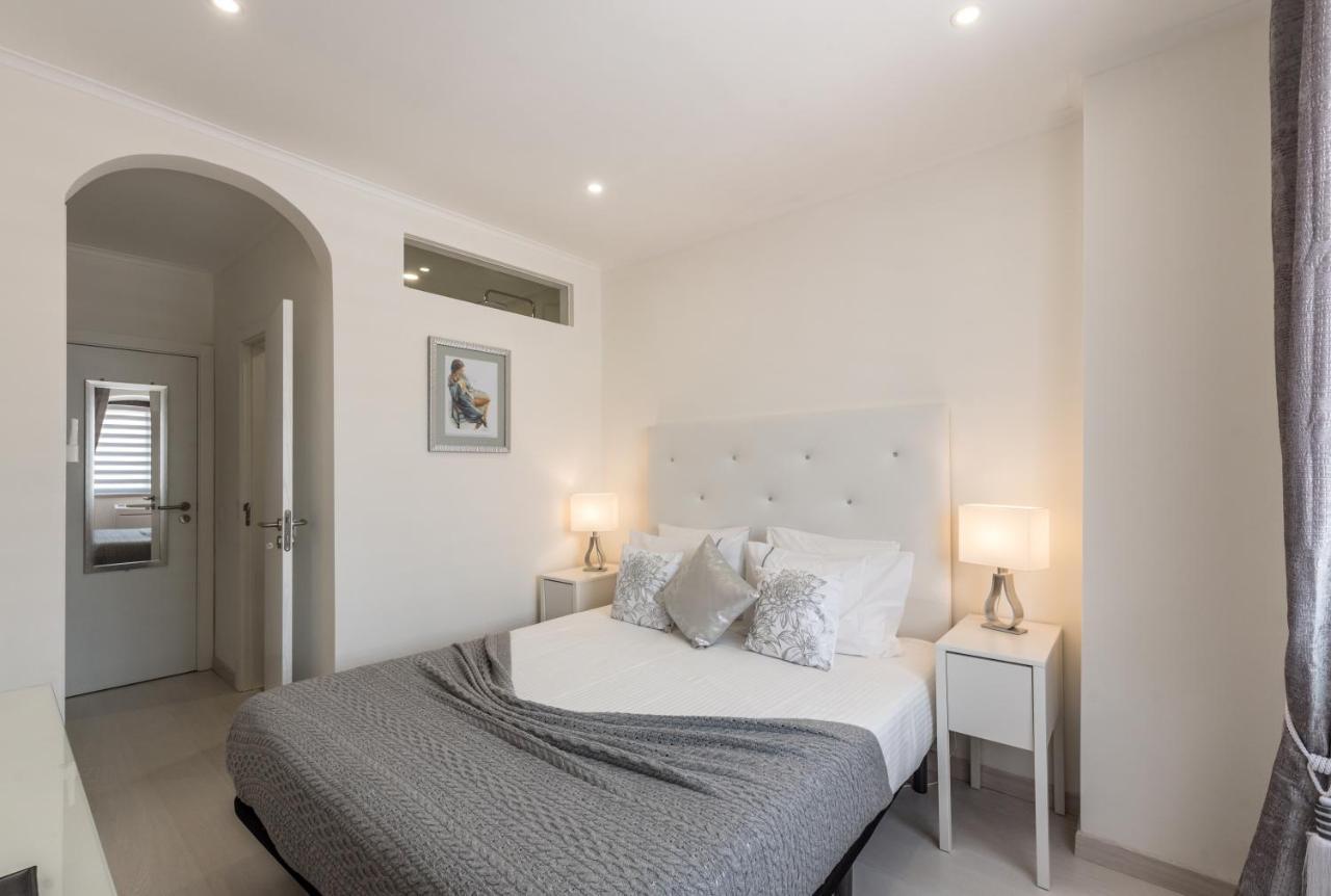 פראגודו Suites @ Portarade מראה חיצוני תמונה
